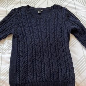 H&M cable sweater - sz sm